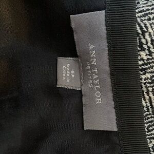 Herringbone skirt with ribbon detail at waist